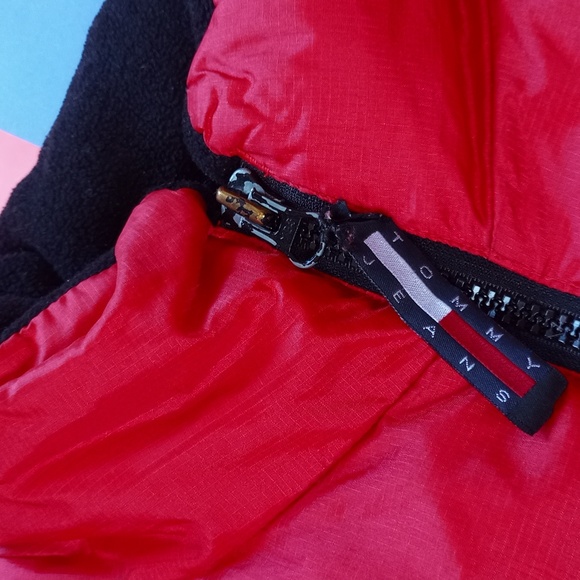 Vintage 90s Tommy Hilfiger Goose Down Puffer Jacket RED - Picture 10 of 14
